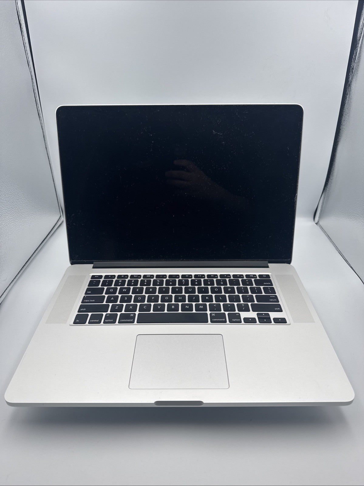 2012  Apple MacBook Pro A1398 15-inch Retina Has Scratches And Screen Damage!!!!