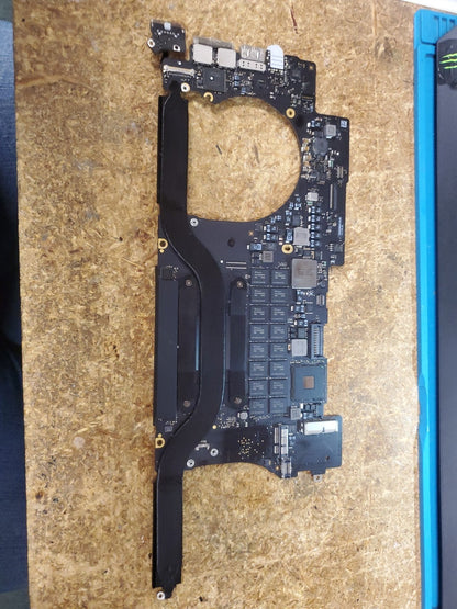 MacBook Pro 15" A1398 Late 2013 Logic Board / Motherboard 2Ghz i7 8GB 661-8302