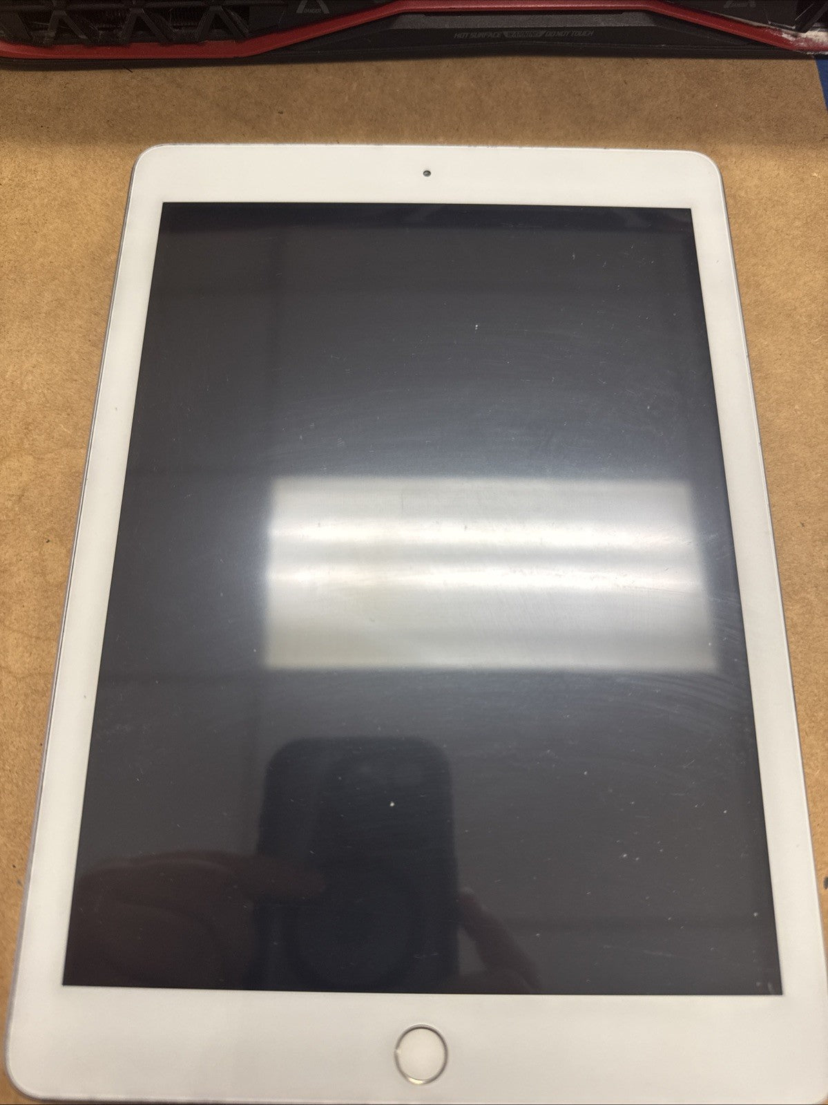 Apple iPad Air 2 9.7in - 16GB/ Ghost Touches