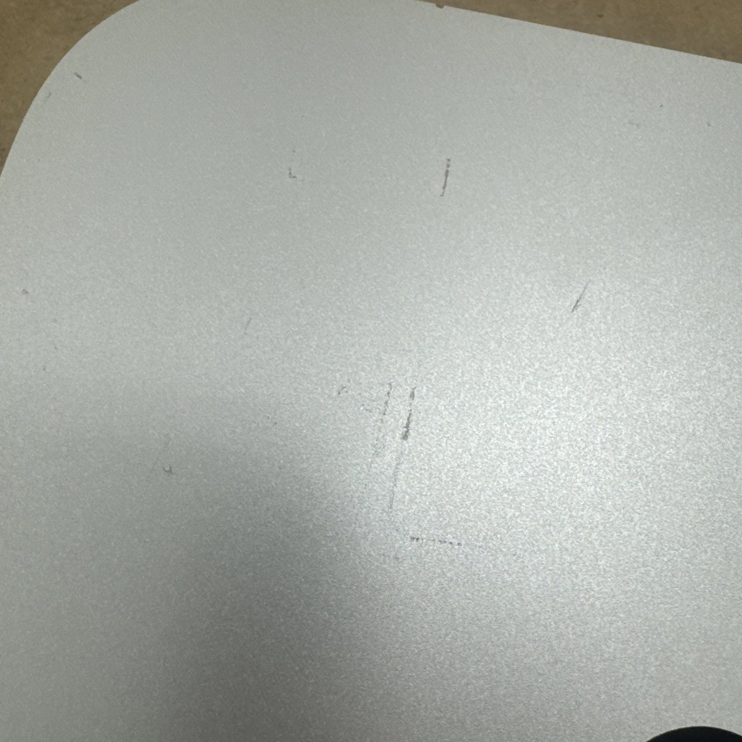 Apple Mac Mini A1347 HAS SCRATCHES ON TOP AND BOTTOM!