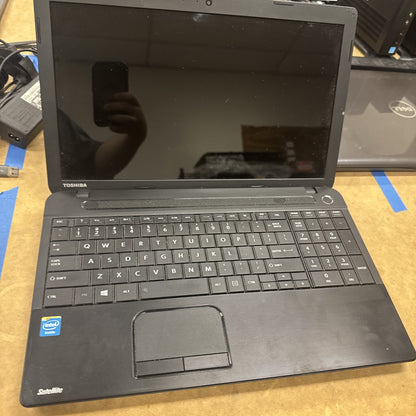 Toshiba Satellite C55-A5300 Laptop i7-4700MQ 8GB BROKEN MOTHERBOARD/SCRATCHES!