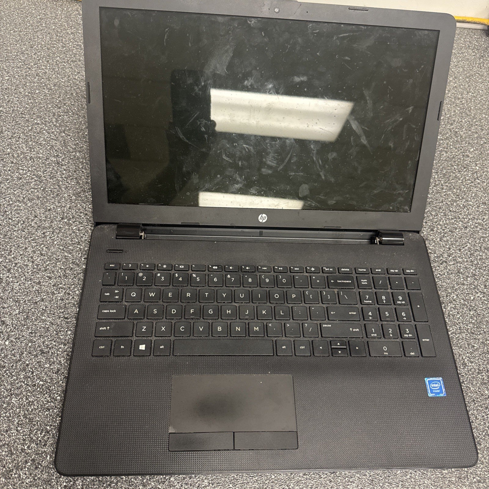 HP 9461NGW Celeron N4000 1.10GHz 15.6" Laptop BATTERY NOT TESTED!!!!