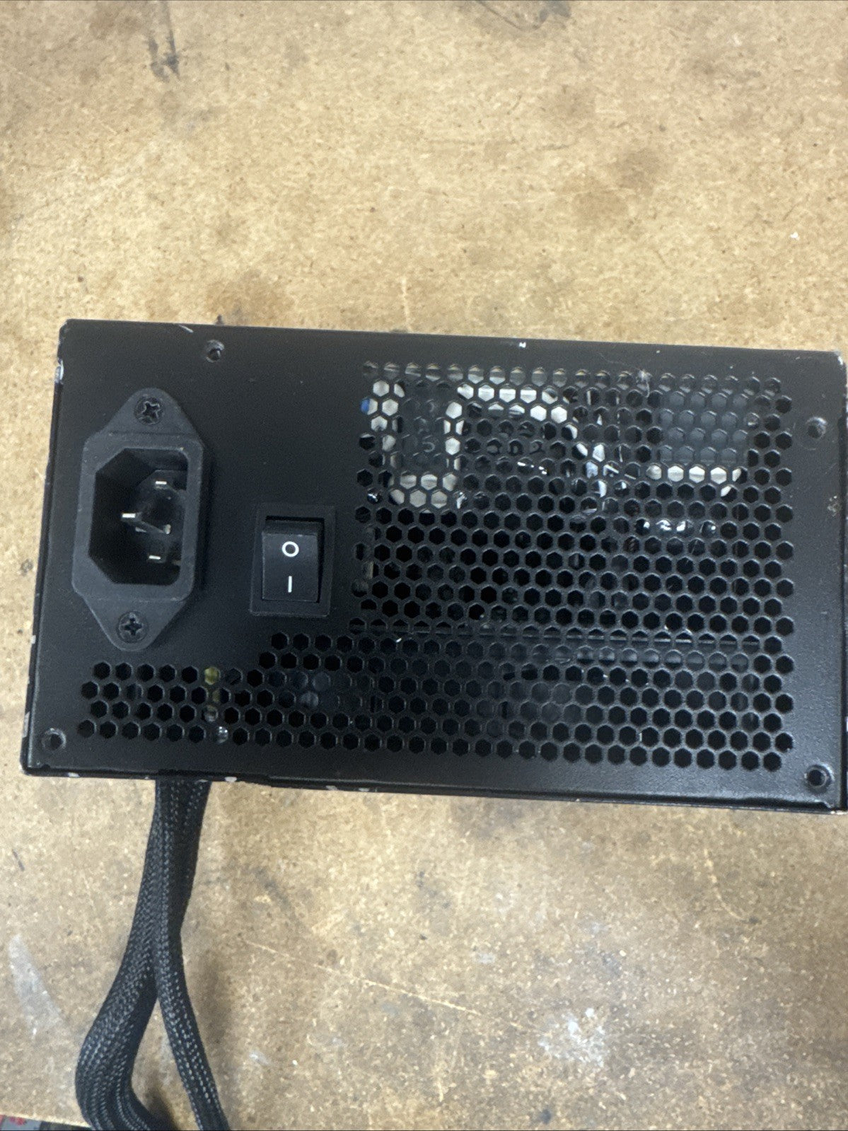 Corsair CX750M 750W ATX Semi-Modular Power Supply 75-002019 MISSING CABLES!!!!!!