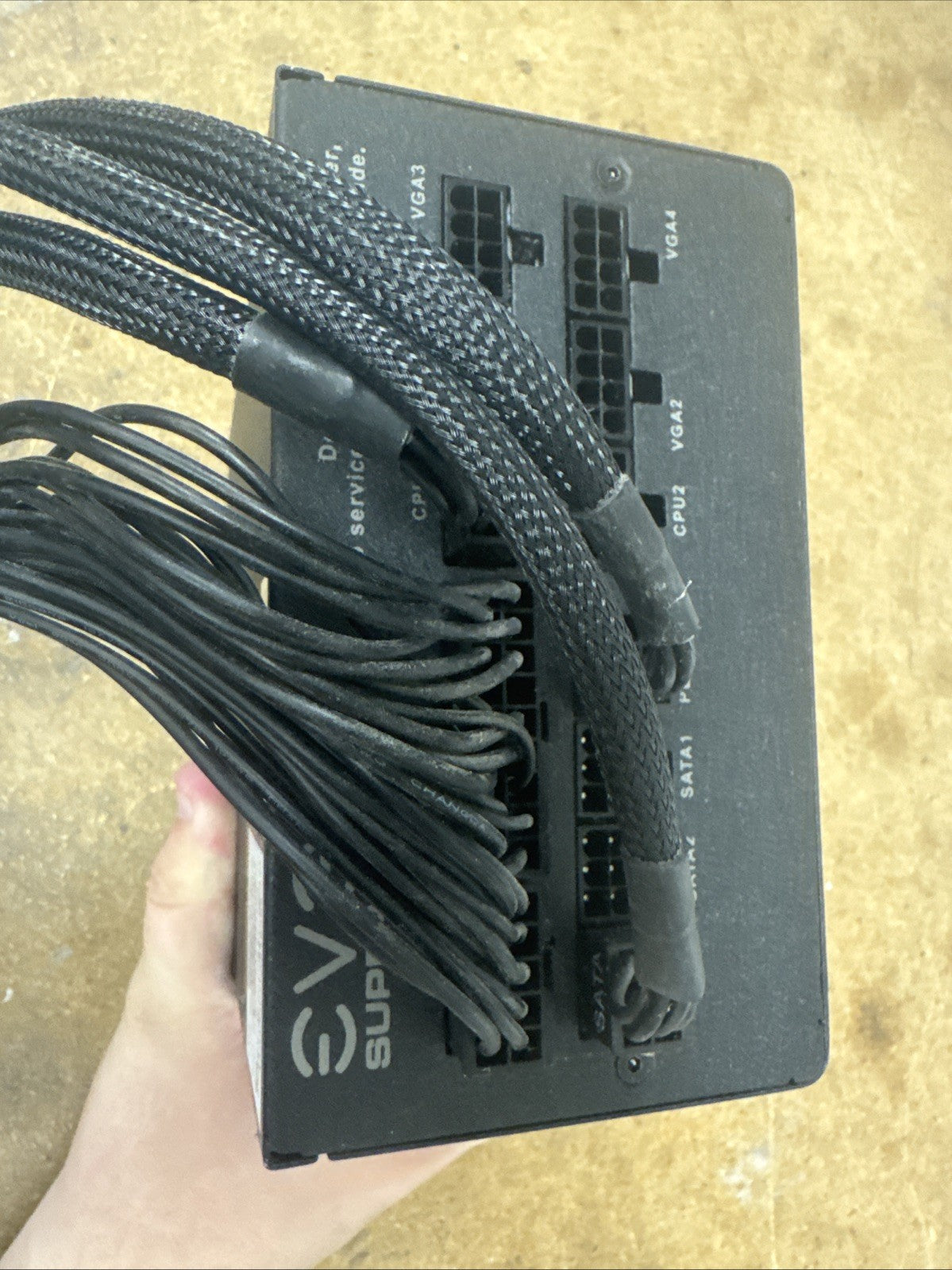 EVGA Supernova 850 P2 220-P2-0850 Platinum 850W Power Supply Missing Some Cables