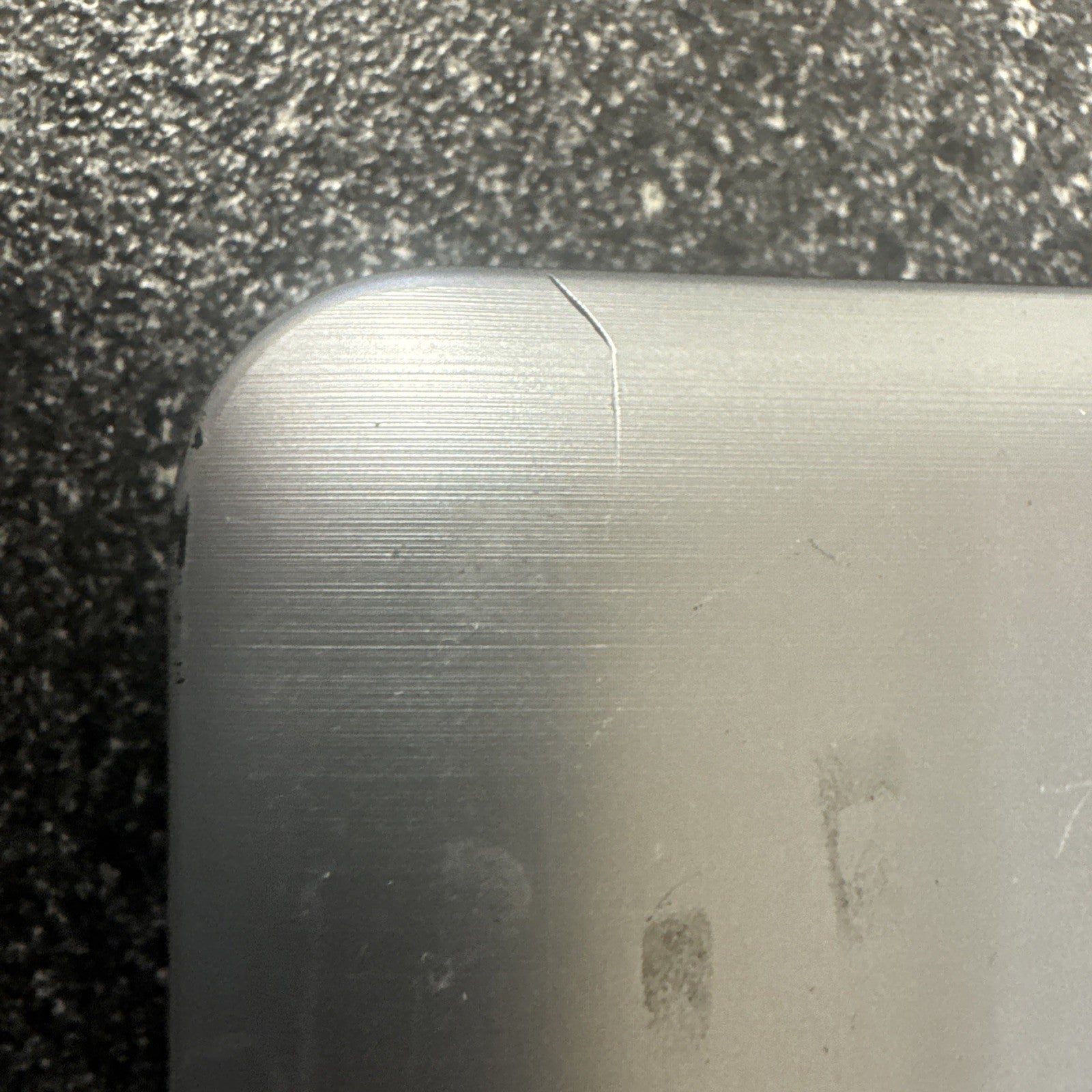 ASUS X540L Laptop, BATTERY NOT TESTED/SCRATCHES AND BUSTED HINGE!!!!!!