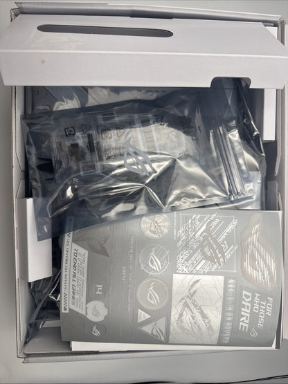ASUS ROG STRIX B850-A GAMING WiFi AMD AM5 B850 ATX MOTHERBOARD BROKEN CPU PINS!